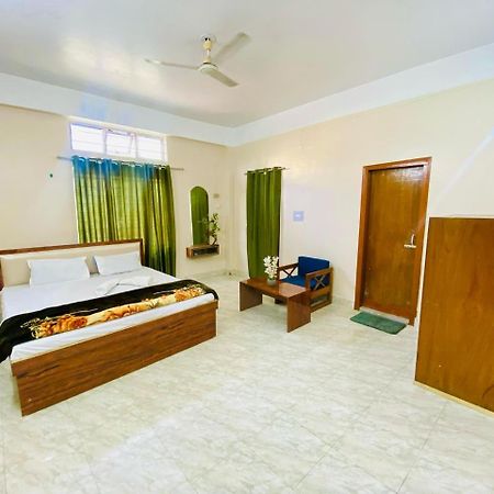 Jm Suites Prasanti Hotel Helapakari Buitenkant foto