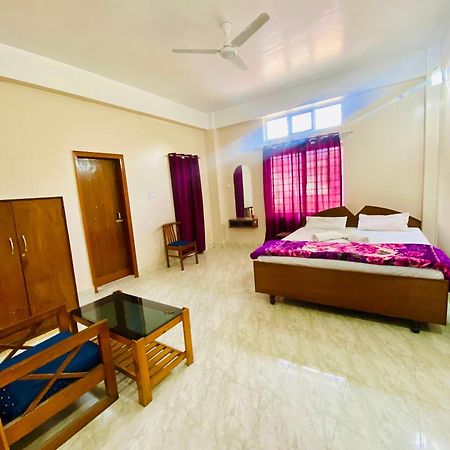 Jm Suites Prasanti Hotel Helapakari Buitenkant foto